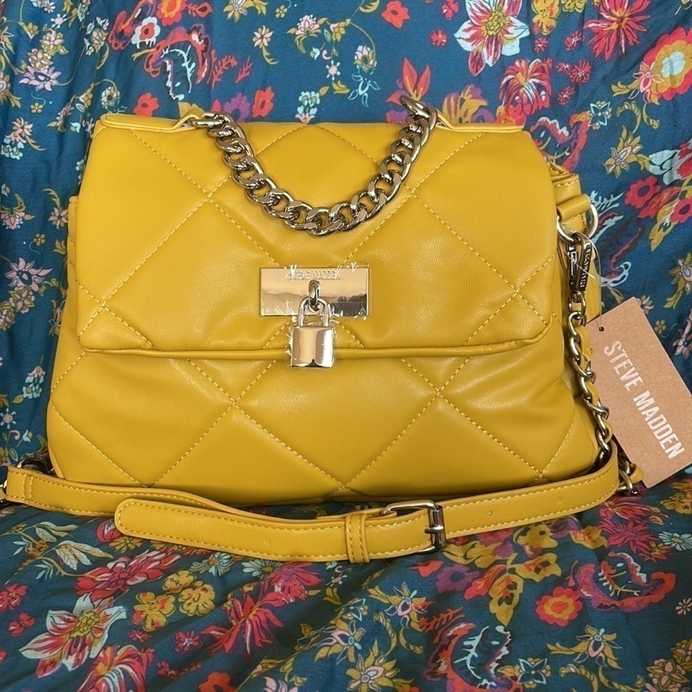Brand New Steve Madden Yellow Tulsa Silver Tone Chain Stitched Crossbody Purse